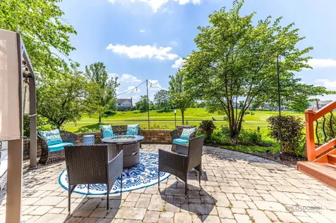 15 Eagle Ridge Drive Hawthorn Woods IL 60047