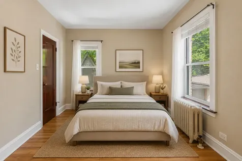 2018 West Greenleaf Avenue Chicago IL 60645