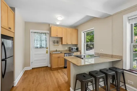 2018 West Greenleaf Avenue Chicago IL 60645