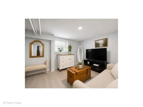 3640 North Artesian Avenue Chicago IL 60618