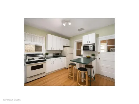 3640 North Artesian Avenue Chicago IL 60618