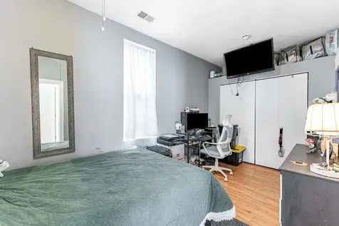 3509 West Dickens Avenue Chicago IL 60647