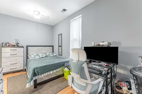 3509 West Dickens Avenue Chicago IL 60647