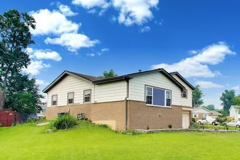 9007 West 92nd Street Hickory Hills IL 60457