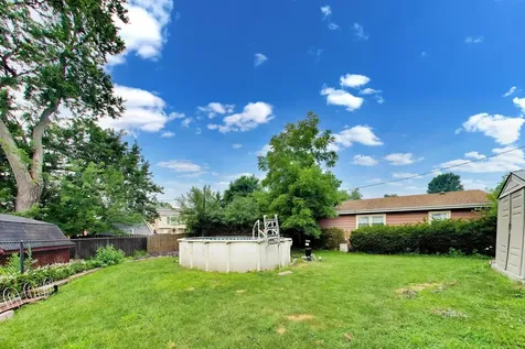9007 West 92nd Street Hickory Hills IL 60457