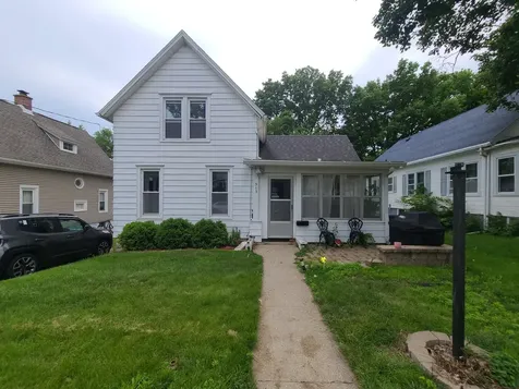 513 Crawford Avenue Dixon IL 61021