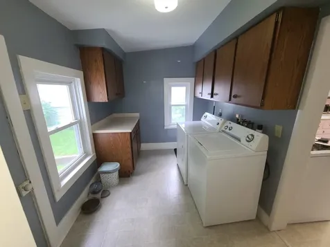 513 Crawford Avenue Dixon IL 61021
