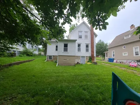 513 Crawford Avenue Dixon IL 61021