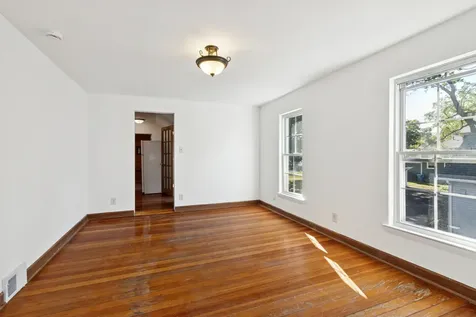 392 West Exchange Street Crete IL 60417