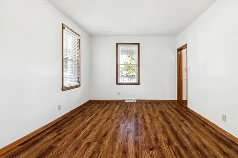 392 West Exchange Street Crete IL 60417
