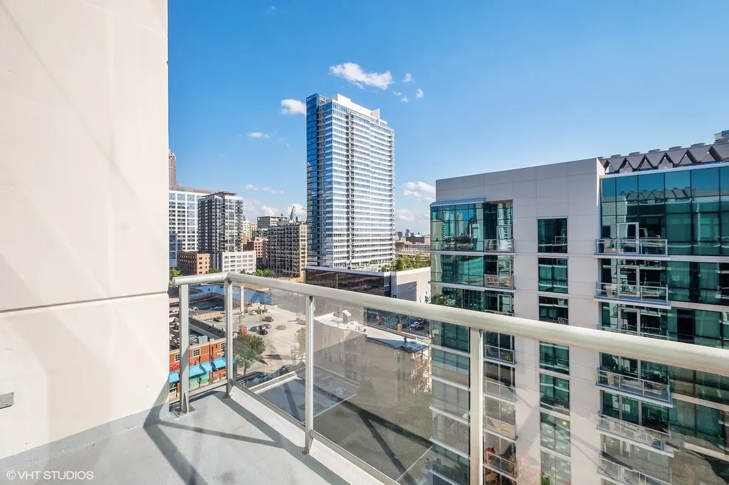 125 South Green Street Chicago IL 60607