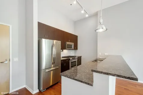 125 South Green Street Chicago IL 60607