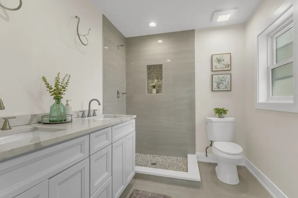 5029 West Windsor Avenue Chicago IL 60630
