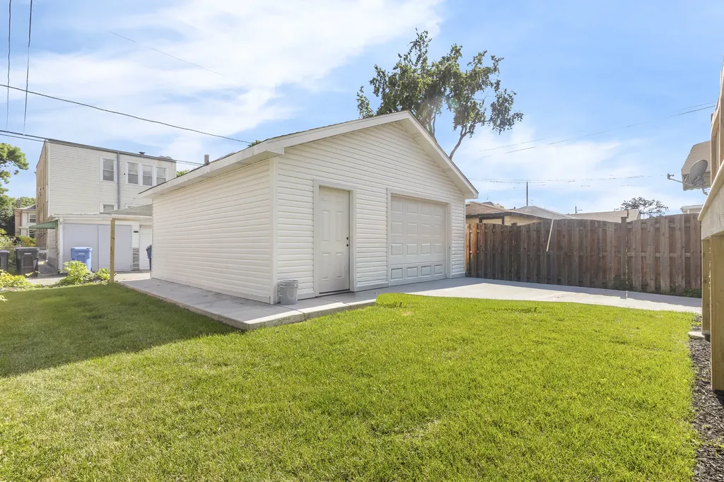 5029 West Windsor Avenue Chicago IL 60630