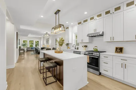 5029 West Windsor Avenue Chicago IL 60630