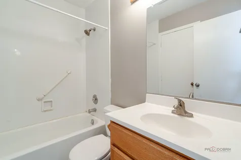 331 Golf Lane Algonquin IL 60102