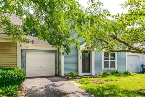 331 Golf Lane Algonquin IL 60102