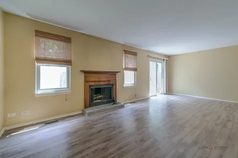 331 Golf Lane Algonquin IL 60102