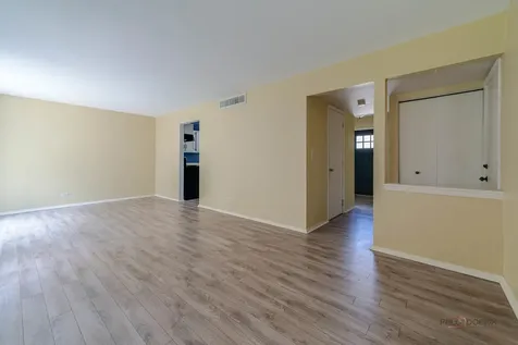 331 Golf Lane Algonquin IL 60102