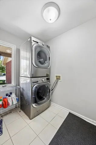 6602 Natasha Court Countryside IL 60525