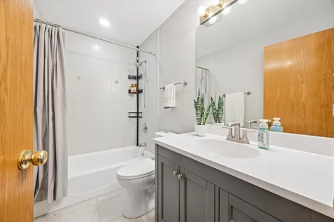 6602 Natasha Court Countryside IL 60525