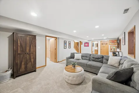 6602 Natasha Court Countryside IL 60525
