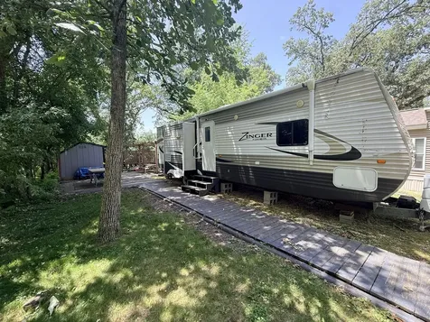 26-148 Woodhaven Lakes Sublette IL 61367