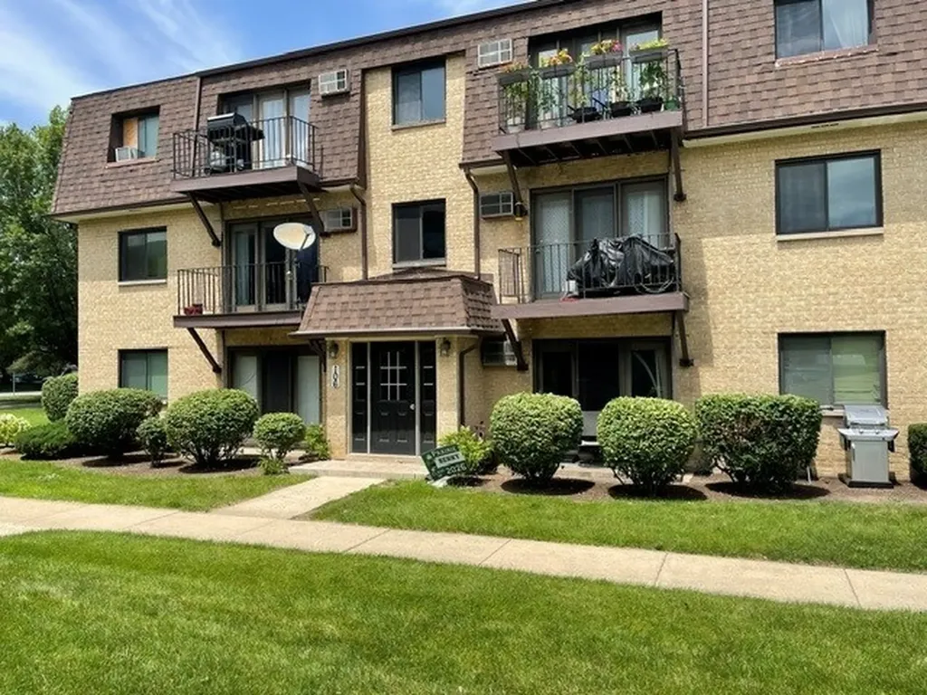 106 Olesen Drive Naperville IL 60540