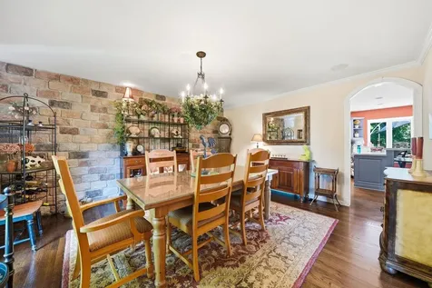 25990 North Oak Hills Road Lake Barrington IL 60010