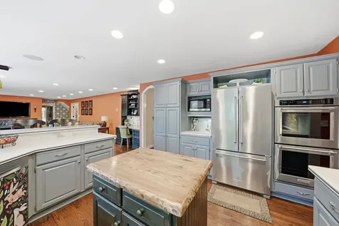 25990 North Oak Hills Road Lake Barrington IL 60010