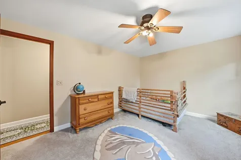 25990 North Oak Hills Road Lake Barrington IL 60010