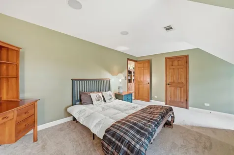 25990 North Oak Hills Road Lake Barrington IL 60010