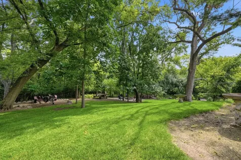 25990 North Oak Hills Road Lake Barrington IL 60010