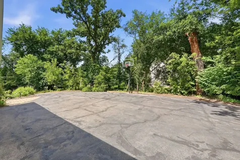 25990 North Oak Hills Road Lake Barrington IL 60010