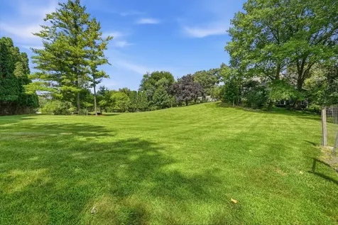 25990 North Oak Hills Road Lake Barrington IL 60010