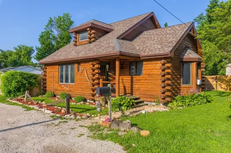 403 West Owsley Street Chenoa IL 61726
