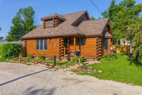 403 West Owsley Street Chenoa IL 61726
