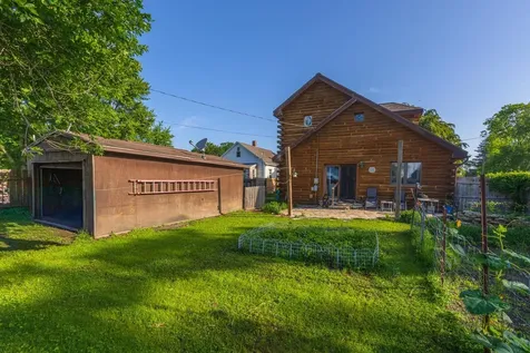 403 West Owsley Street Chenoa IL 61726