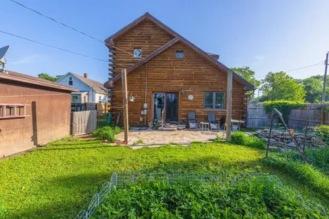 403 West Owsley Street Chenoa IL 61726