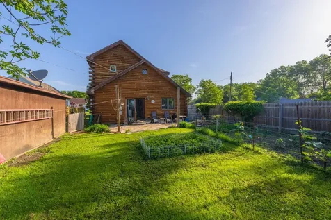 403 West Owsley Street Chenoa IL 61726