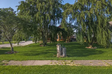 403 West Owsley Street Chenoa IL 61726