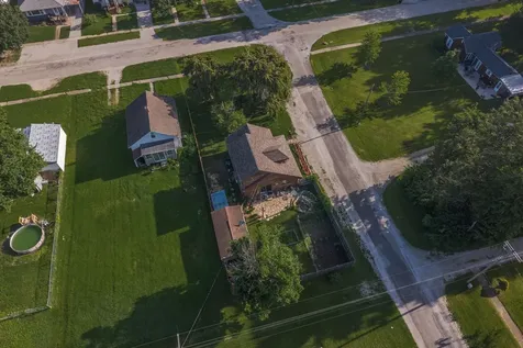 403 West Owsley Street Chenoa IL 61726