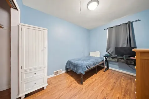 1219 Gates Street Aurora IL 60505