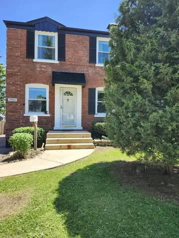1953 Illinois Street Des Plaines IL 60018