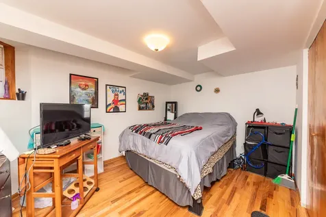 1533 West Leland Avenue Chicago IL 60640