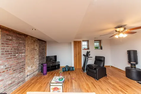 1533 West Leland Avenue Chicago IL 60640