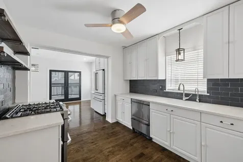 10547 South Troy Street Chicago IL 60655