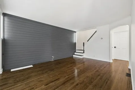 10547 South Troy Street Chicago IL 60655