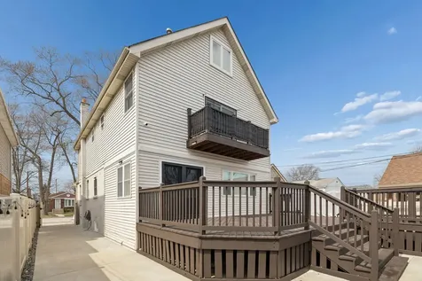 10547 South Troy Street Chicago IL 60655