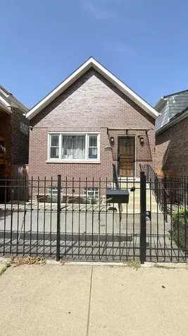 3538 South Honore Street Chicago IL 60609